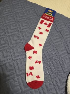 Canada Maple Leaf Crew Socks - White & Red
